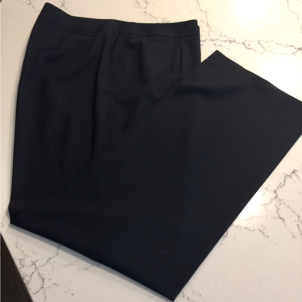 Lafayette 148 Navy Blue Pants Size 18 NWOT